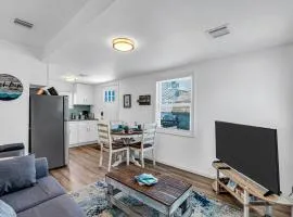 Belmar Beach Bungalow 35 Blocks to Sand Fire Pit, Grill, 3 Beach Badges