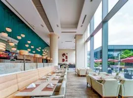 Holiday Inn Shanghai Pudong Kangqiao by IHG