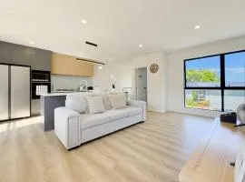 Modern Design Brand New House in Forrest Hill