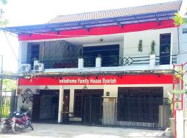 Velodrome Family House Syariah, hotel v destinaci Ngadipuro
