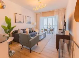 Elite Residence - Modern 1BR Apartment with Full Sea View