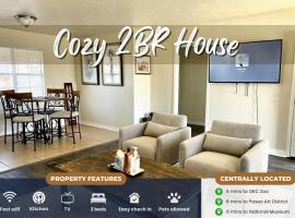 Cozy 2br House Near Paseo Art District Terry A, pet-friendly hotel in Oklahoma City