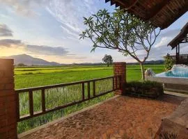 Rumah Wan Villa with Swimming Pool