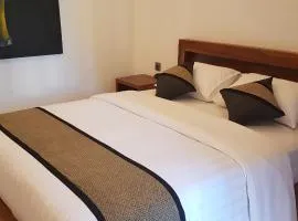 Ari Guest House