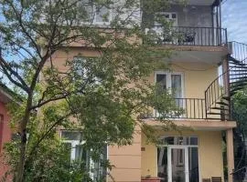 Guest House Leon