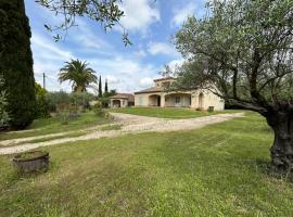 Villa Les Oliviers, hotel i Orange