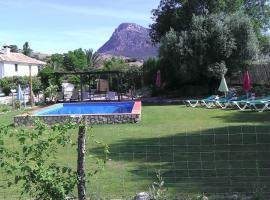 Cortijo Grazalema piscina 5 Hbts con baño AC, casa rural en Grazalema