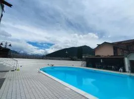 Residence con piscina Iseo Lake