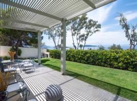 Maya Luxury Suite, πολυτελές ξενοδοχείο σε Aegenitissa