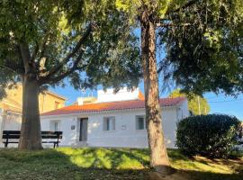 Vivienda turística rural cerca de Bardenas y Senda Viva, Cottage in Fontellas