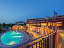 Exe Layos Golf, hotel v destinaci Layos
