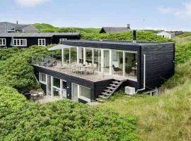 Beautiful Home In Ringkøbing With Sauna
