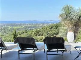 La Vigie, villa pour 8 personnes avec piscine chauffée et vue mer à La Londe-Les-Maures