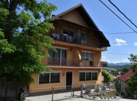 Apartments Mensa, hotel em Tuzla