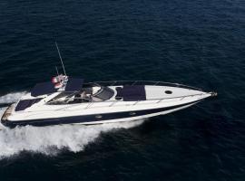 Speed boats to rent by day, allotjament en vaixell a Canes