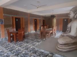 Lucy Resort, hotel v destinaci Anuradhápura