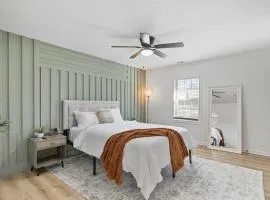 Chic 2 bedroom w free parking