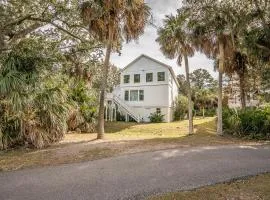 Beautiful Golf View Retreat - 3 Bed 25 Bath with Resort Amenities!