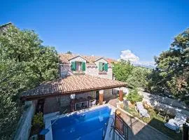 Vacation house Bepa with swimming pool
