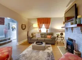 Pittsburgh Home with Private Yard 3 Mi to Dtwn!