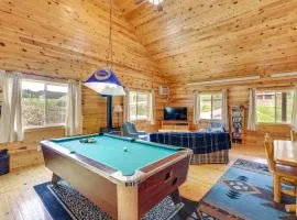 Pet-Friendly Deadwood Cabin with Deck and Grill!