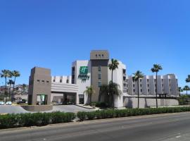 Holiday Inn Tijuana Zona Rio, an IHG Hotel, מלון ליד נמל התעופה הבינלאומי טיחואנה - TIJ, טיחואנה