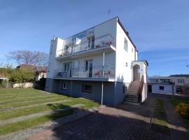 Dom Gościnny Maja - Pokoje, hotel in Mrzeżyno