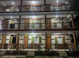 Suraj Cottage by The Himalayan Stories, hotel v okrožju Old Manali, Manāli