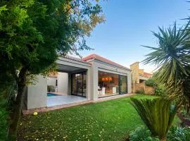 Kingfisher House, Pecanwood Estate, Hartbeespoort