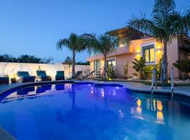 Antonakis Villa, Near Beach, Private Pool, מלון בקרמסטי