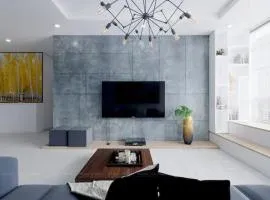 ZORO HOME Deluxe Stunning-View Condominium Danang Center
