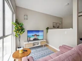 Comfy studio near SM Promenade! Free parking!