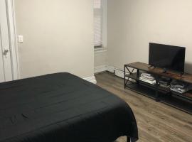 Private 2-bedroom apartment, New York City 15 minutes away, hotel en Union City