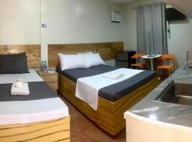Maila's Lodging House, motel v destinaci Casisang