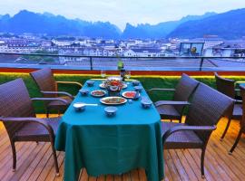 一树一花客栈眷恋店, hotel com estacionamento em Hanqiyu