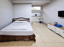 RedDoorz at Kampung Istal Bogor, hotel que aceita pets em Jakarta