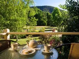 Autumn Abode Cottages - One