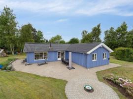 Lovely Holiday Home In Nykbing Sjlland, Hotel mit Parkplatz in Nyrup