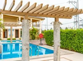 Cozy Deluxe Studio Fully Furnished Condo for Rent