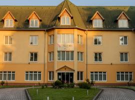 Viesnīca Vis Vitalis Hotel pilsētā Kerepes