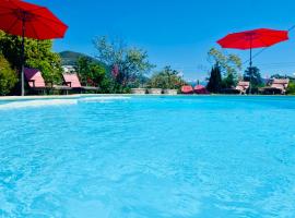 Villa Côte d'Azur piscine privée, hotel en La Gaude