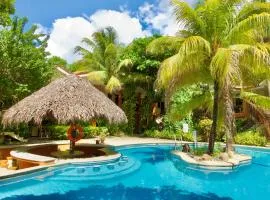 Cocomarindo Breeze Condo And Amazing Pool
