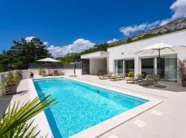 NEW Stylish villa Tenera with private pool, 3 bedrooms