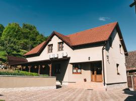 Pensiunea Kacsó, feriegård i Măgherani