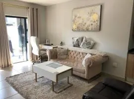 Exquisite Home In Sandton with Pool and Inverter