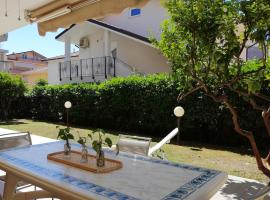 Holihome Il Giardino dei Limoni, hotel em Tortoreto Lido