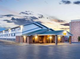 Super 8 by Wyndham Cheyenne WY, отель рядом с аэропортом Cheyenne Regional Airport - CYS 