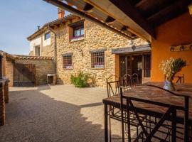 La Casona de Aldealobos, Hotel in Aldealobos