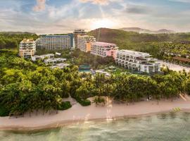 Premier Residences Phu Quoc Emerald Bay Managed by Accor โรงแรมในฟู้โกว๊ก
