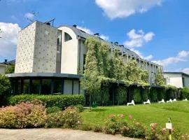 Mxp Rooms Guest House
